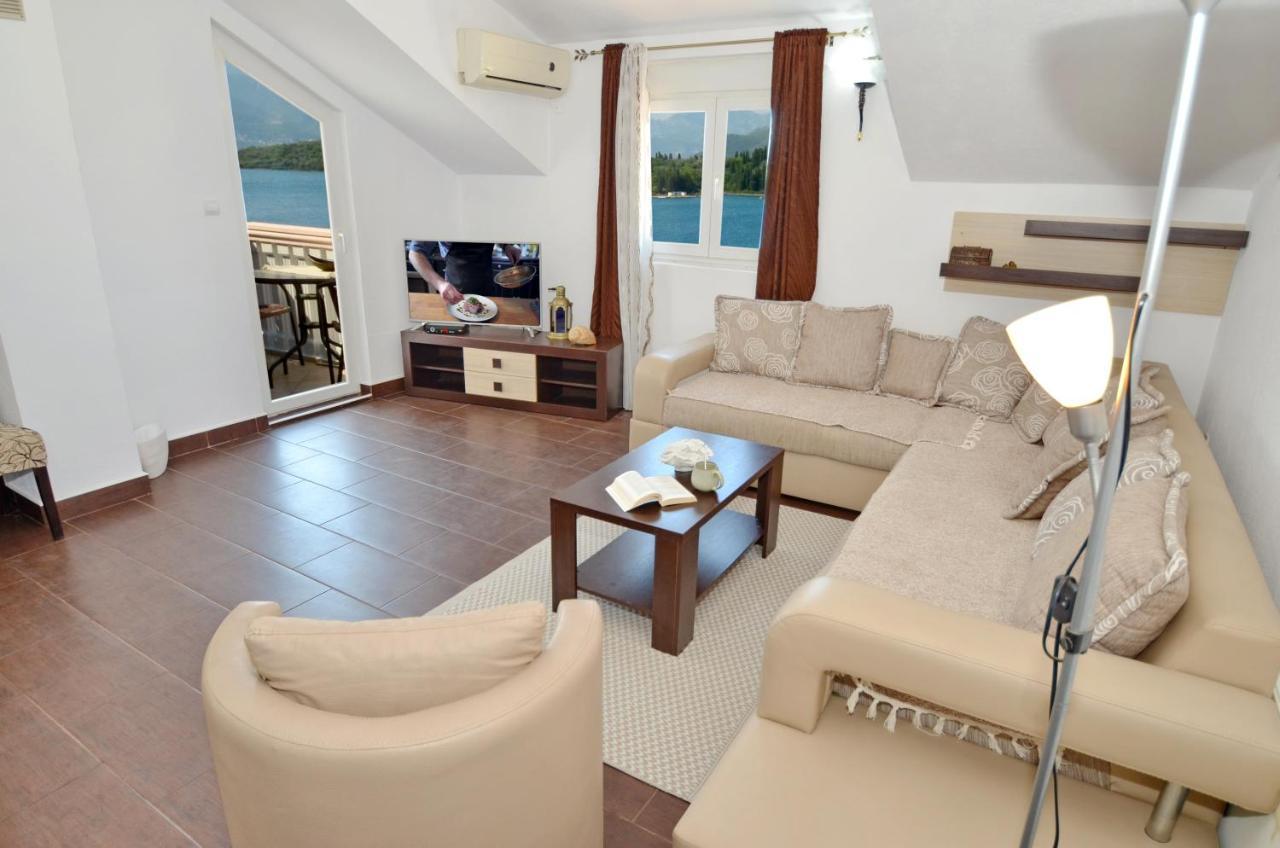 Stradioti Apartments Tivat Exterior photo