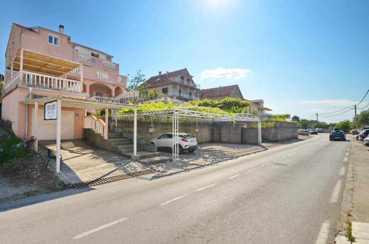 Stradioti Apartments Tivat Exterior photo