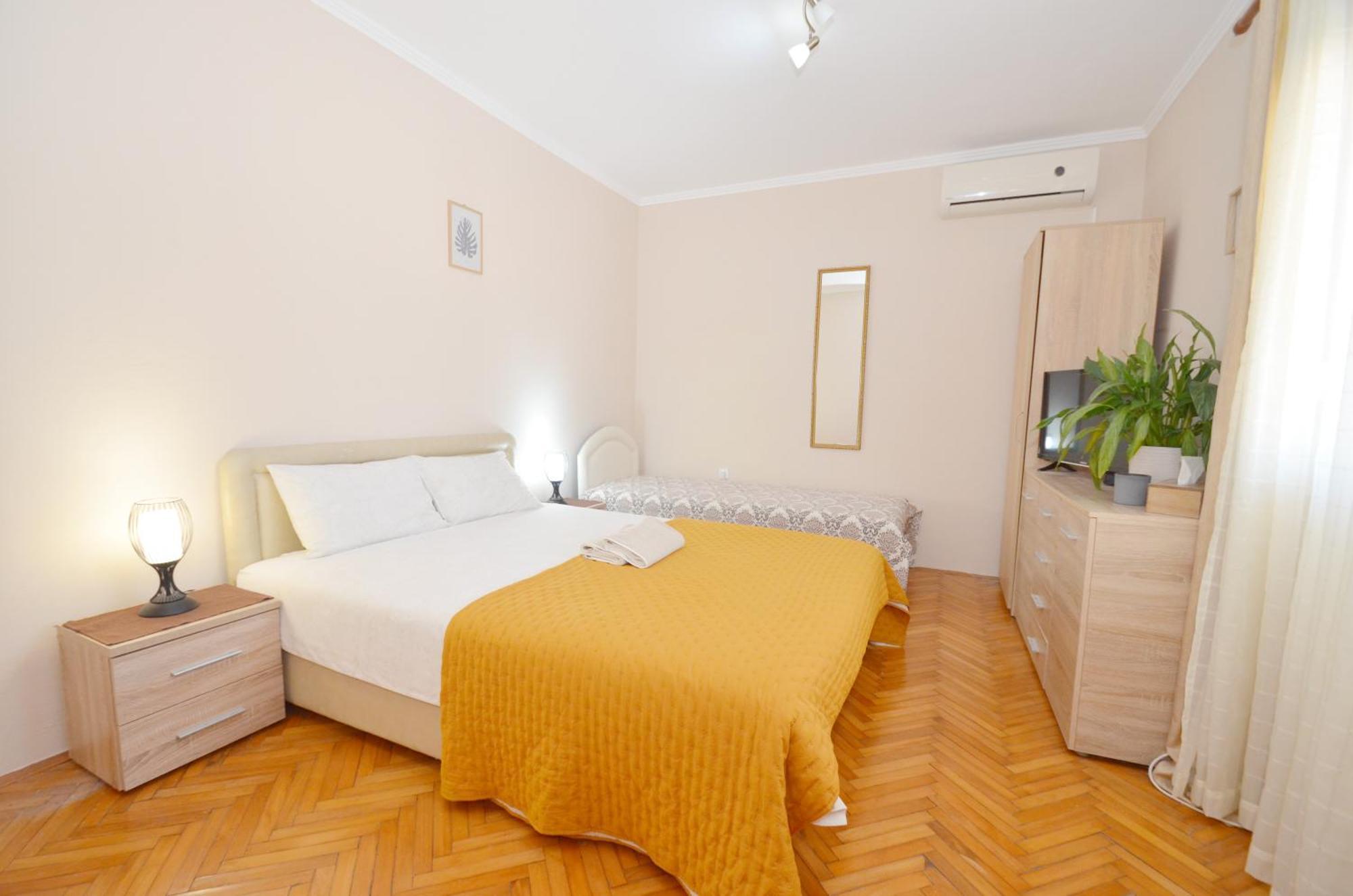 Stradioti Apartments Tivat Exterior photo